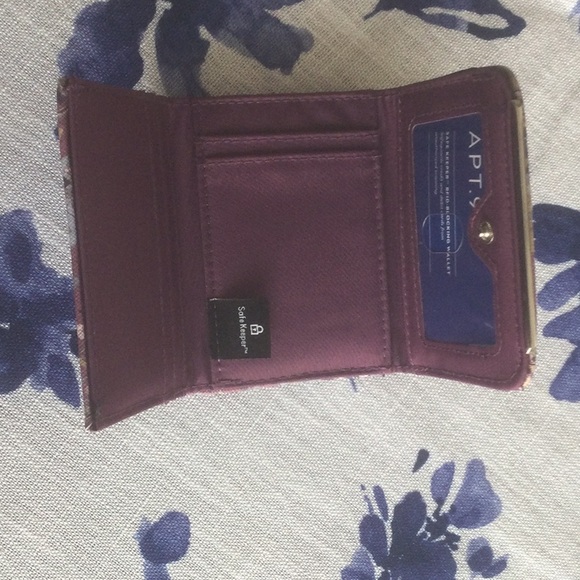 Wallet - Picture 3 of 7
